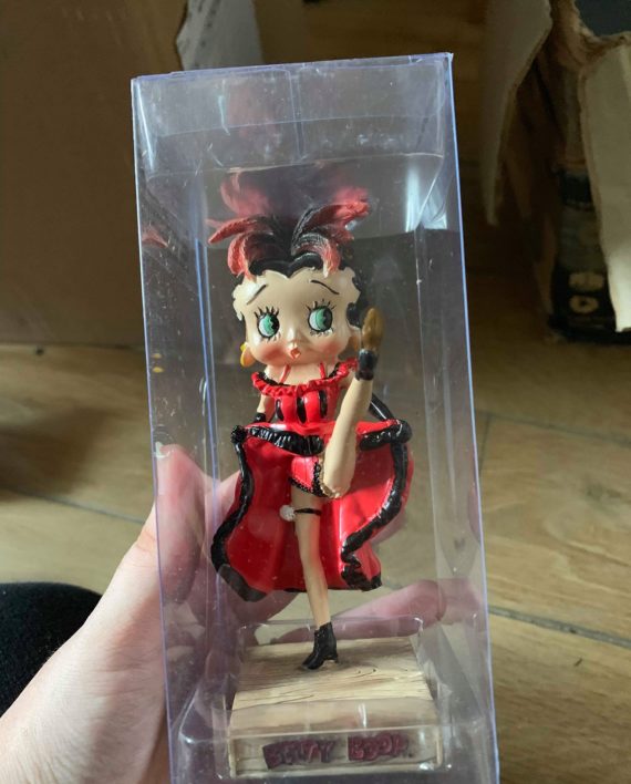 Danseuse de french cancan
